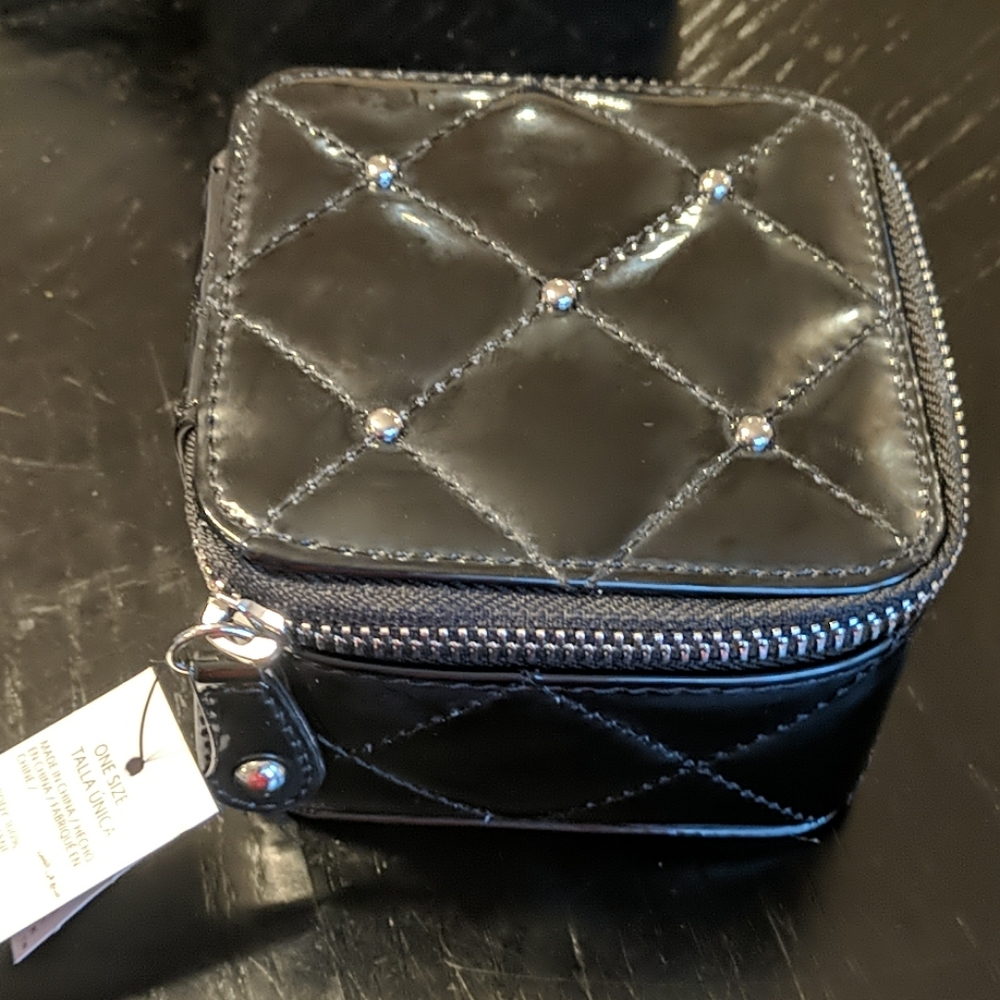 WHBM Travel Jewelry Case